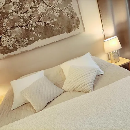 Hotel La Ferme Les Eybrachas à Réauville Chambre photo